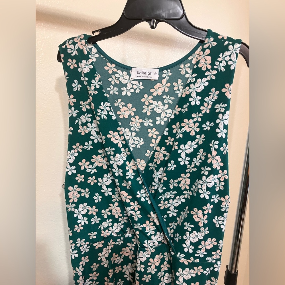 Kaileigh Green and White/Peach Floral Dress